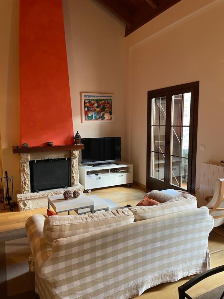 Coqueto Apartamento Duplex Fiscal Luaran gambar